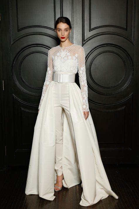 Bridal Pantsuit Brides, Pant Suit Wedding Dress, Naeem Khan Bridal, Bridal Pantsuit, Bridal Pants, Wedding Pantsuit, Baju Kahwin, Wedding Pants, Bridal Jumpsuit