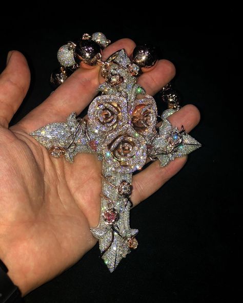 Eliantte on Instagram: “EternalAtake... ✝️🙏🏼🌹 This Is A Special One  @liluzivert” Cross With Roses, Sky Colour, Fine Jewelry Necklace, Clothes Art, Expensive Jewelry Luxury, Moissanite Pendant, Pendant For Men, Aesthetic Sky, Orange Sky