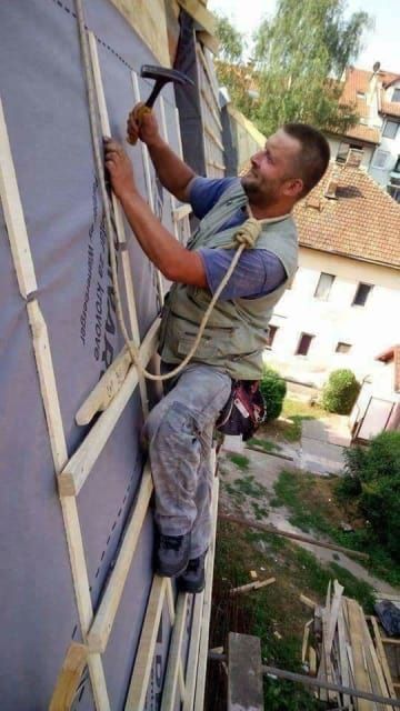 31 Bauarbeiter, die in der Notaufnahme nur ein einziges Foto vorzeigen müssen Safety Fail, Construction Fails, Memes Br, Safety First, Construction Worker, Work Memes, Memes Humor, Work Humor, Meme Pictures