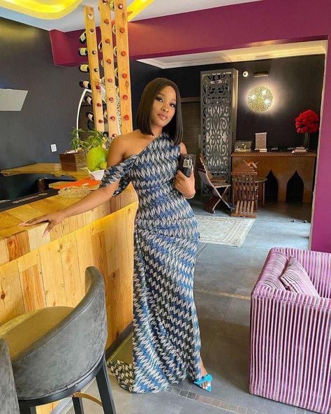 Long Nigerian Dresses, Nigerian Dresses Ankara, African Dresses For Women Modern, African Dresses Modern Ankara Styles, Liputa Dress, African Dresses For Women Wedding, Purple Ankara, Traditional Dresses African, Robes Wax