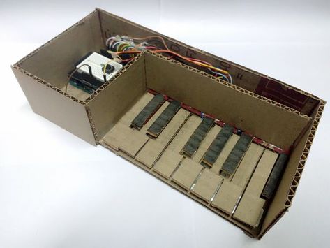 Cardboard Piano Cardboard Piano, Diy Piano, Bullet Journal Ideas Pages, Science Projects, Musical Instrument, School Projects, Journal Ideas, Simple Way, Diy For Kids