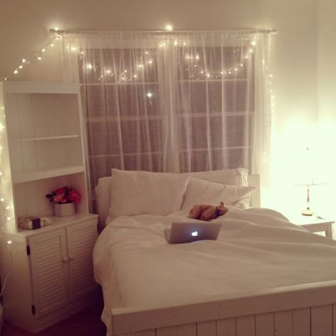 fairy lights bedroom 2014 Vibes, 2014 Tumblr, Room Inspiration Bedroom, Dream Bedroom, Bedroom Inspo, Dream Room, New Room, My Room, Room Inspo