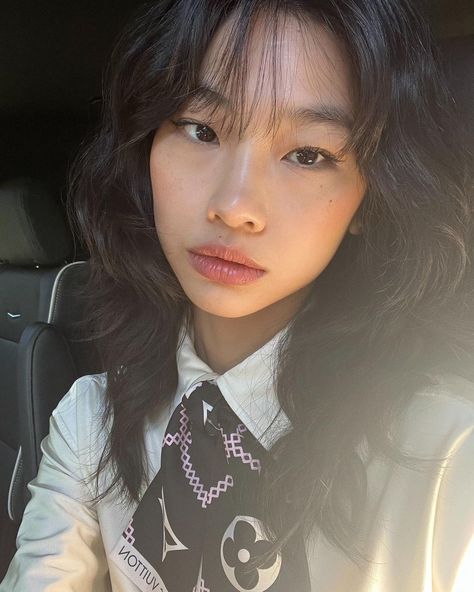 hoyeon jung pics on Twitter: "… " Jung Hoyeon, Ho Yeon, Hoyeon Jung, Asian Aesthetic, Korean Idols, Girls Aesthetic, Shag Haircut, Celeb Crushes, Busy Bee