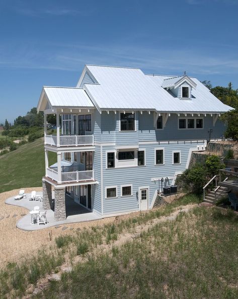 Lake-Michigan-Beach-House_18 Cottage Home Exterior, Michigan Lake House, House Near Beach, House On Lake, Beach Houses For Sale, South Haven Michigan, Lake Michigan Beach, Cottage Interior Design, Rustic Lake Houses