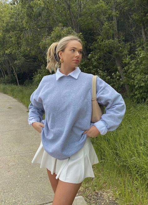 How To Style Tennis Skirt, Sophie Suchan, Tennis Skirt Outfit, Cute Skirt Outfits, Pullover Outfit, Tennis Skirts, Vibe Clothes, Indie Outfits, White Skirt