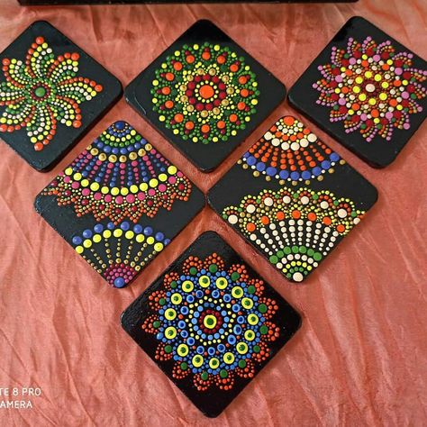 Coaster Dot Painting, Coaster Dot Mandala, Coaster Mandala Art, Mandala Art Coasters, Dot Art On Coasters, Dot Mandala Art Canvas, Coaster Art Paint, Coster Painting Ideas, Mandala Coasters Painted