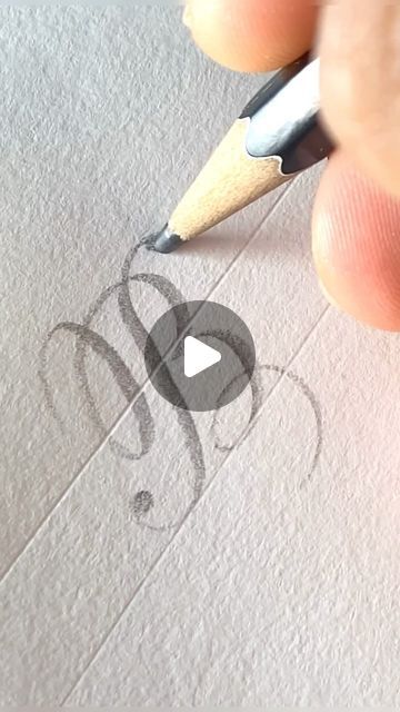 How To Write Aesthetic Letters, Alphabets In Calligraphy, Style Handwriting, Fancy Hand Writing, T In Calligraphy, Writing Styles For Project, Joining Writing, Hand Writing Lettering, Trending Drawing