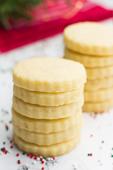 Vegan Shortbread Cookies - Nora Cooks Vegan Blondie, Vegan Shortbread Cookies, Nora Cooks, Red Towel, Vegan Shortbread, Simple Cookie, Vegan Sugar Cookies, Vegan Christmas Cookies, Vegan Cookies Recipes