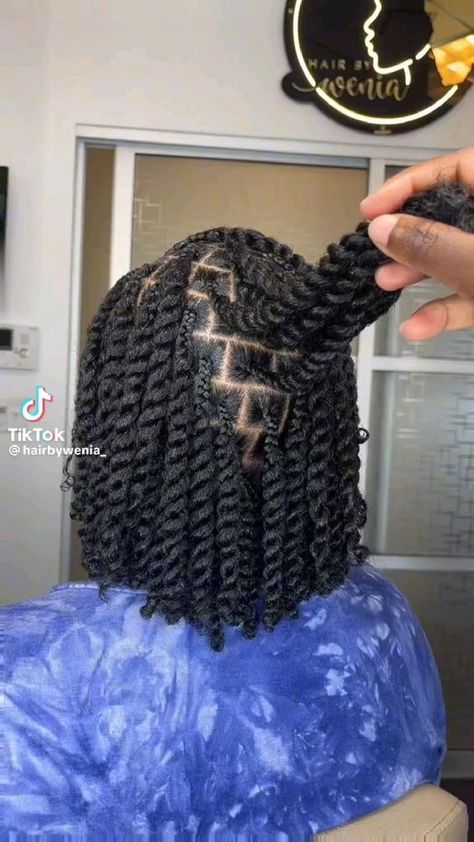 Updo Cabello Natural, Short Hair Twist Styles, Latest Hair Braids, Cabello Afro Natural, Short Box Braids Hairstyles, Twisted Hair, Quick Natural Hair Styles, Hair Twist, African Hair Braiding Styles