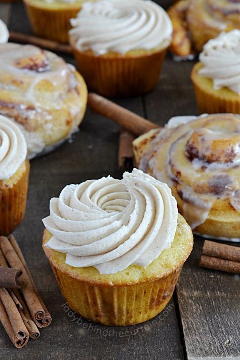 Semi Homemade Cinnamon Roll Cupcakes |  Now you can have cinnamon rolls anytime!  EVEN DESSERT!  These delicious Semi Homemade Cinnamon Roll Cupcakes are l Butterscotch Frosting, Spicy Caramel, Coconut Cupcake Recipes, Cinnamon Roll Cupcakes, Homemade Cinnamon Roll, Corn Cupcakes, Fluffiest Cinnamon Rolls, Homemade Cupcake Recipes, Trifle Pudding