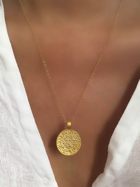 Greek Coin Necklace, Coin Necklace Gold, Dainty Jewelry Necklace, Gold Necklace Pendant, Gold Coin Necklace, Greek Coins, Stacked Necklaces, Gold Disc, Geometric Circle