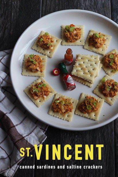 St. Vincent: Canned Sardines and Saltine Crackers - Feast of Starlight Saltine Crackers Recipe, Grenadine Recipe, Saltine Cracker Recipes, Feast Of Starlight, Berry Muffin Recipe, Canned Sardines, Sardine Recipes, Crackers Recipe, Geek Food