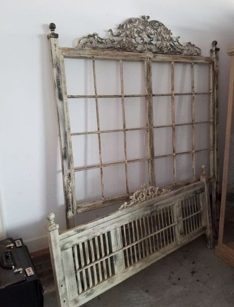 Headboard Made From Old Doors, Old Windows Headboard Ideas, Recycled Headboard Ideas, Vintage Window Headboard, French Country Headboard Ideas, Window Headboard Ideas, Window Frame Headboard, Old Metal Bed Frame Ideas, Old Headboard Ideas Reuse