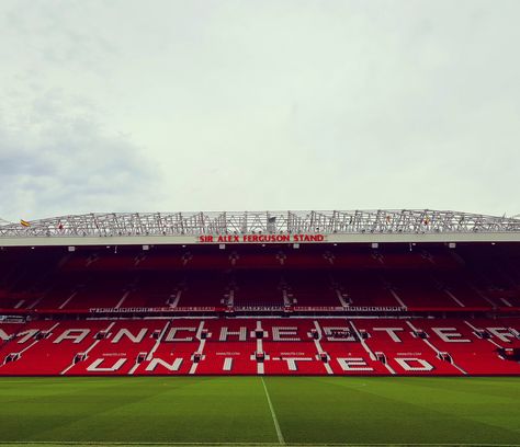 Old Trafford Stadium, Manchester (UK) Man United Stadium, Sir Alex Ferguson Stand, Manchester United Stadium, Old Trafford Stadium, Manchester Football, Manchester United Old Trafford, Football Background, Manchester United Legends, Man Utd