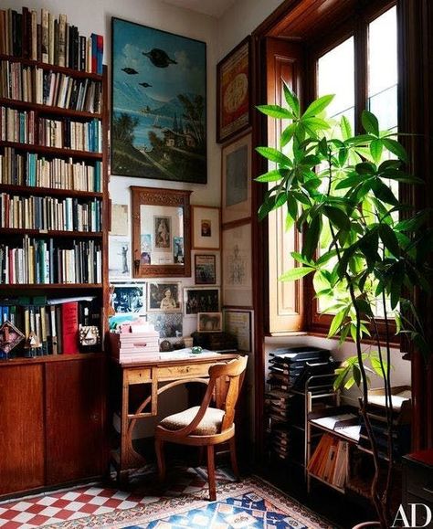 Lots Of Books, Interior Boho, Home Libraries, Design Del Prodotto, A Desk, Home Library, White Bedroom, My New Room, Apartment Therapy