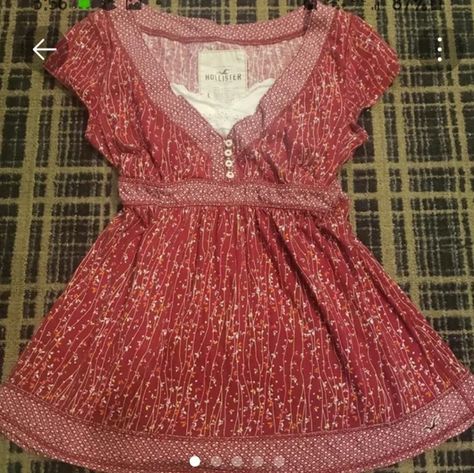 2010 Babydoll Shirts, Flowy Tops Outfit Summer, Red Babydoll Top, Sewing Babydoll Top, Y2k Babydoll Top, 2000s Babydoll Top, Hollister Babydoll Top, Baby Doll Top Outfit, Babydoll Top Outfit