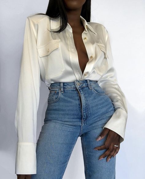 Silky Top Outfit, Oversized Silk Shirt Outfit, Long Sleeve Blouse Outfit, Declan Kane, Blouse Outfit Ideas, Silk Top Outfit, White Blouse Outfit, Satin Shirt Outfit, Silk Blouse Outfit