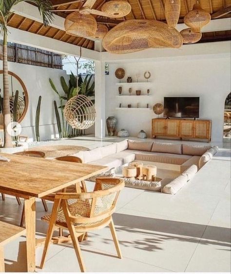 Modern Mediterranean Apartment, Mexican Modern House Interiors, Boho Mediterranean Decor, Mexican Beach House, Balinese Interior, Bali Style Home, Balinese Decor, Mediterranean Interior Design, Kovalam