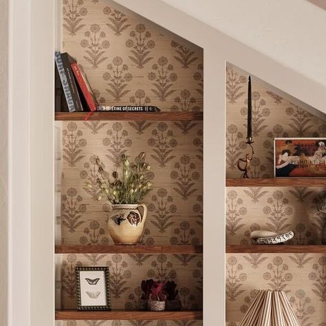 Heidi Woodman Interiors on Instagram: "Styling bookshelves, do we love or hate? I love it when I have everything I need. It drives my 🦇 💩 crazy when I’m missing that perfect vessel, or texture. Here’s a tip for you in case you care. If you have a TON OF SHELVES, and it’s not really a library or office, wallpaper the backs because you don’t need to fill it as much, especially if there’s a texture AND pattern like the one we used here. In a library, or den, I love love a crap ton of books just stuffed in there. It’s a tough one. But when you get it right, it’s sooooo rewarding. Just got back from a successful install in NC, I cannot wait to share this with you. I hope y’all are not to stressed this holiday season . Love to you ❤️🌲❤️ Photo by @josephgbradshaw" Wallpaper Inside Bookcase, Heidi Woodman, I Have Everything I Need, Styling Bookshelves, Mtv Cribs, Texture And Pattern, Wallpaper Shelves, Love Or Hate, Office Wallpaper