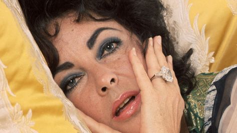 A Closer Look At Elizabeth Taylor’s 10 Spectacular Engagement Rings | British Vogue Elizabeth Taylor Engagement Ring, Elizabeth Taylor Diamond, Michael Wilding, Elizabeth Taylor Jewelry, Conrad Hilton, Betty Ford, Eddie Fisher, Costume Earrings, Norma Jeane