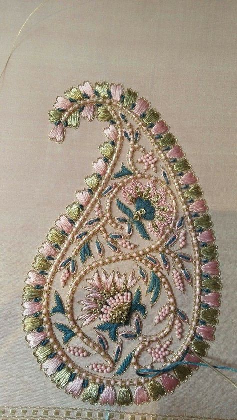 Embroidery Indian Designs, Hand Embroidery Butta Design, Indian Handwork Embroidery, Indian Hand Embroidery Designs, Indian Embroidery Designs By Hand, Indian Embroidery Patterns, Embroidery Butta, Indian Hand Embroidery, Indian Embroidery Designs