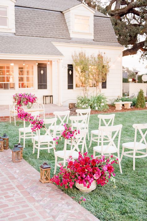 wedding seating - photo by 1985Luke Photography http://ruffledblog.com/lush-wedding-inspiration-with-a-bougainvillea-backdrop Bougainvillea Backdrop, Bougainvillea Wedding, Hanging Centerpiece, White Wedding Ceremony, Magenta Wedding, Lush Wedding, Wedding Ceremony Ideas, Ceremony Chairs, Fiesta Wedding