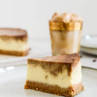 Espresso Cheesecake Recipes, Swirl Cheesecake Recipes, Cheese Cake Crust, Perfect Scones Recipe, Espresso Cheesecake, Buttermilk Scone Recipe, Italian Almond Cookies, Swirl Cheesecake, Strawberry Compote