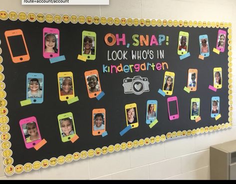 Oh snap bulletin board Oh Snap Bulletin Board, Graduation Bulletin Board, School Snap, September Bulletin Boards, School Bulletin Board Ideas, Classroom Bulletin Boards Elementary, Welcome Bulletin Boards, Elementary Bulletin Boards, Kindergarten Bulletin Boards