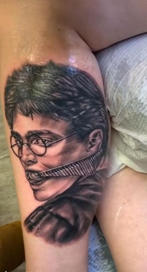 30 Hilariously Bad Tattoos That Will Make You Glad They Aren’t on You Tattoo Memes, Terrible Tattoos, Tattoo Themes, Tattoo Fails, Bad Tattoos, Bad Decisions, Funny Tattoos, Epic Fails, All Tattoos