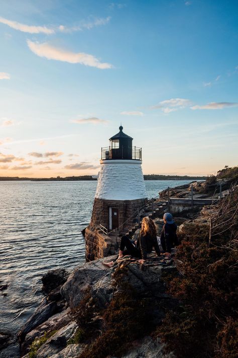 Castle Hill Lighthouse, Island Scenery, Castle Hill, Newport Rhode Island, Newport Ri, Instagram Worthy, Rhode Island, Empire State Building, Newport