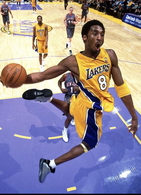 Kobe Dunking, Kobe Bryant Dunk, Basketball Poses, All Nba Players, Kobe Bryant Poster, Kobe Bryant 8, Kobe Bryant Family, Kobe Bryant Nba, Basketball Players Nba