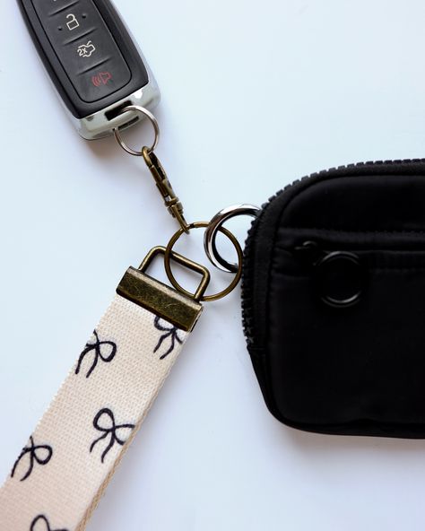 Our Best selling wallet & lanyard sets🤍 Buy 2 of any of our products and get 10% off for Labor Day weekend🇺🇸 📸 @thebuildherco Wallet Lanyard, Labour Day Weekend, Labor Day Weekend, August 31, Labor Day, Lanyard, Labour Day, Labor, Wallet