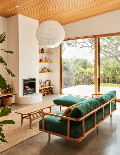 fireplace Modern Vintage Decor, Style Deco, Australian Homes, Design Living Room, The Design Files, A Living Room, Inspired Homes, Living Design, Scandinavian Style