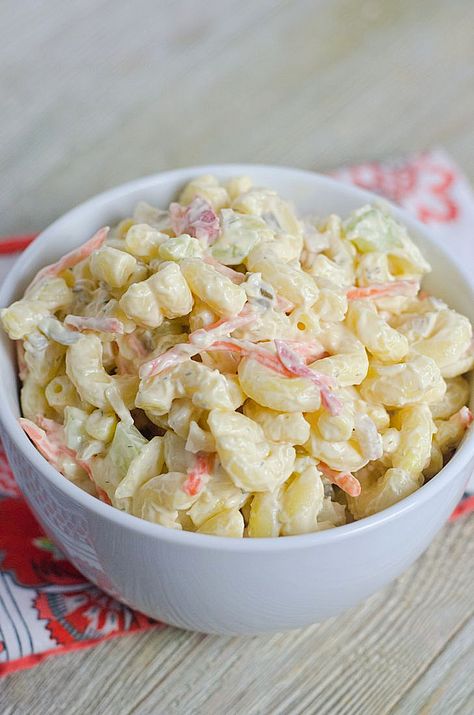 Creamy Macaroni Salad - Mooshu Jenne Summer Dishes For A Crowd, Macaroni Salad Photography, Macaroni Salad With Pickles, Macaroni Salad Peas, Hawaii Macaroni Salad Recipes, Vintage Macaroni Salad, Creamy Macaroni Salad, Slow Cooker Sloppy Joes, Flavorful Meals