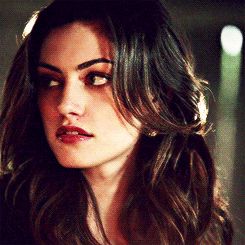 Hailey Marshall, Phoebe Tonkin Gif, Hayley And Elijah, Hayley And Klaus, Hayley The Originals, Hayley Marshall, Phoebe Tonkin, Stefan Salvatore, Elena Gilbert