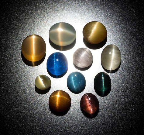 Cats Eye Gem, Cat Eye Jewelry, Uncut Gems, Gloss Eyeshadow, Eye Gems, Reflected Light, Cat Eye Makeup, What Cat, Gemstone Art