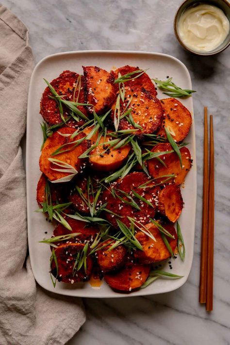 Asian Roasted Sweet Potatoes, Asian Thanksgiving Dishes, Summer Sweet Potato Recipes, Gochujang Potatoes, Asian Sweet Potato Recipes, Asian Style Potatoes, Gochujang Sweet Potato, Gochujang Potato Stew, Asian Sweet Potato