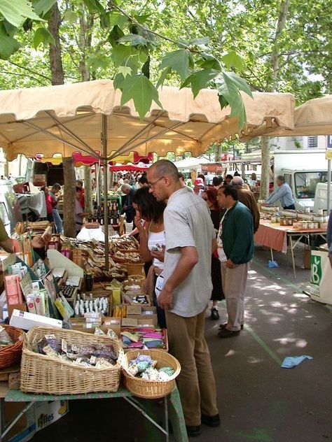 Outdoor Market Aesthetic, Local Farmers Market Aesthetic, French Farmers Market, Parisian Market, Nashville Farmers Market, Paris Markets, Summer Marketing, Farm Market, French Market