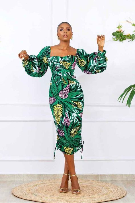 Beautiful Off Shoulder Ankara Styles You Can Wear To Your First Date (49) Ankara Dress With Puff Sleeves, Sweetheart Neckline Ankara Dress, Drawstring Ankara Dress, Ankara Drawstring Dress, Ankara Long Sleeve Dress, Beautiful Sleeves Designs For Dresses, Nigerian Styles Dresses Ankara, Ghanian Dress Styles, Easy Ankara Dress