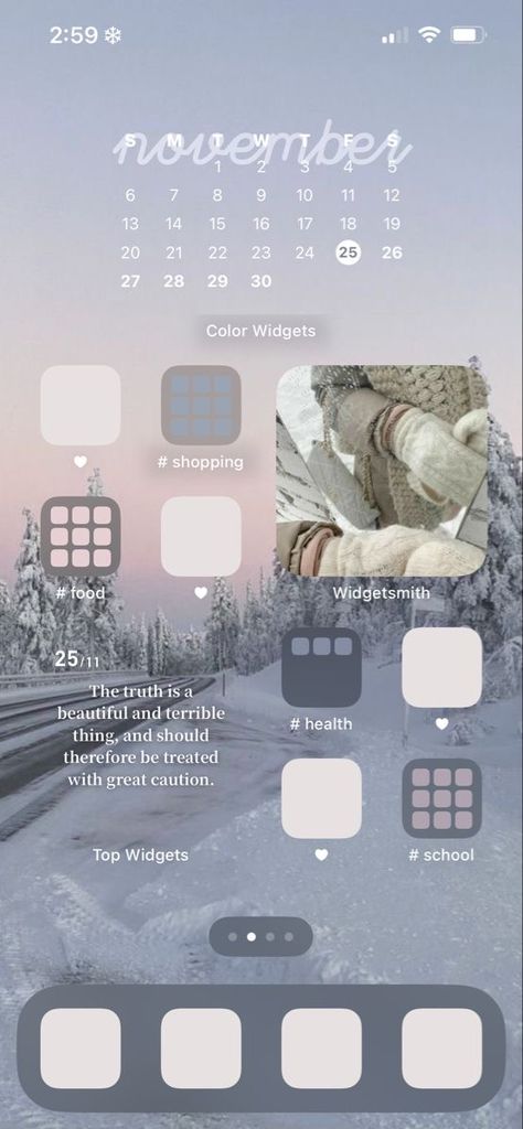 not mine creds to j4vyda !!❄️.. Winter Home Screen Layout, Ios Screen Aesthetic, Phone Layout Ideas Christmas, Winter Aesthetic Phone Layout, Ios Iphone Layout, Winter Iphone Home Screen, Phone Arrangement Ideas, Winter Aesthetic Home Screen, Phone Organization Home Screen Ideas