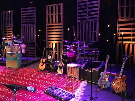 Music Store Design, I Found Someone, Pallet Light, Carpet Store, Concert Stage Design, Church Interior Design, Rug Wall Decor, Carpet Stores, Stage Set Design