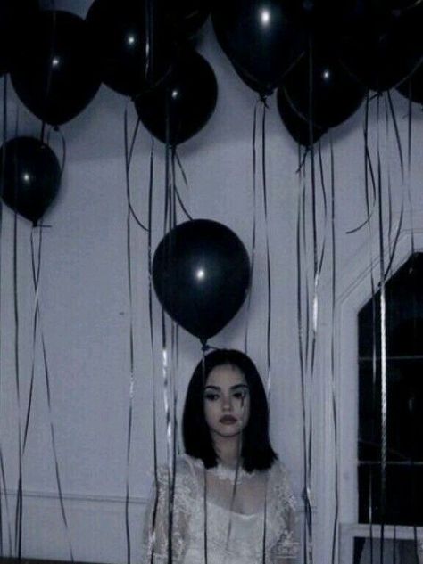 Bday Photoshoot, Bday Shoot, Party Photoshoot, Pity Party, Maggie Lindemann, Birthday Shoot, Birthday Inspo, Birthday Photo, Birthday Photoshoot