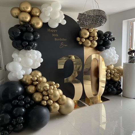 Black and Gold Balloons Garland Arch Kit, 124pcs 18 12 10 5 In Black White Metallic Gold Confetti Latex Balloons Arch Kit for Graduation Baby Shower Birthday Wedding With Balloon Strip and Gold Ribbon Graduation Decoration Ideas Black And Gold, Black Tie Birthday Party Decoration, Black And Gold Anniversary Decorations, Black And Gold 30th Birthday Decor, Black And Gold 60th Birthday Party Decor, Black And Gold Birthday Theme, 30th Birthday Balloons, Black And White Balloons, Black Party Decorations