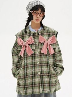 belchic Green Plaid Coat, Over Jacket, Cute Coats, Plaid Coat, Green Plaid, Look Cool, Aesthetic Clothes, Pretty Outfits, Baby Fashion