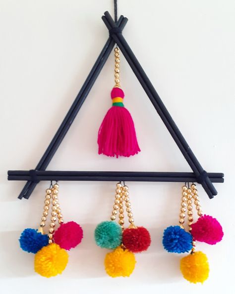 Pom Pom Decor Ideas, Handmade Decorations For Home Creative, Pom Pom Wall Hanging, Wool Crafts Diy, Tassel Wall Hang, Tassel Wall, Woolen Craft, Diy Diwali Decorations, Craft Wall