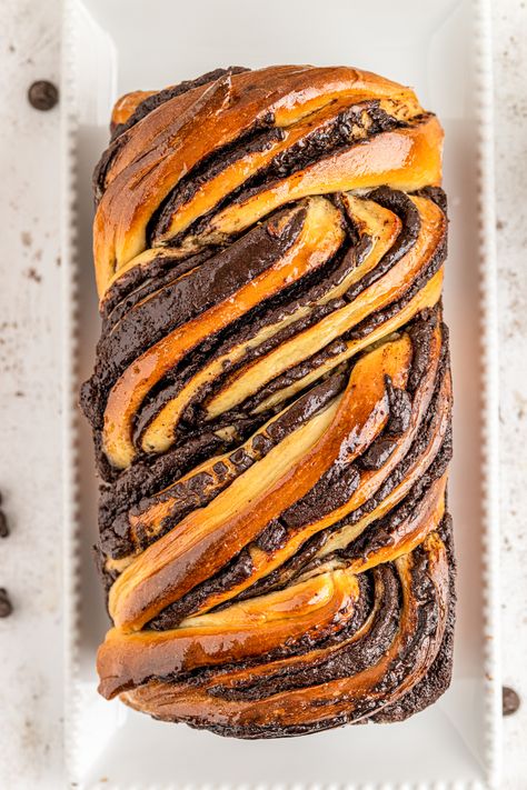 Babka Bread, Babka Recipe, Chocolate Babka, Braided Bread, Birthday Treat, Chocolate Bread, Sweet Bread, Bread Recipes Homemade, Homemade Chocolate