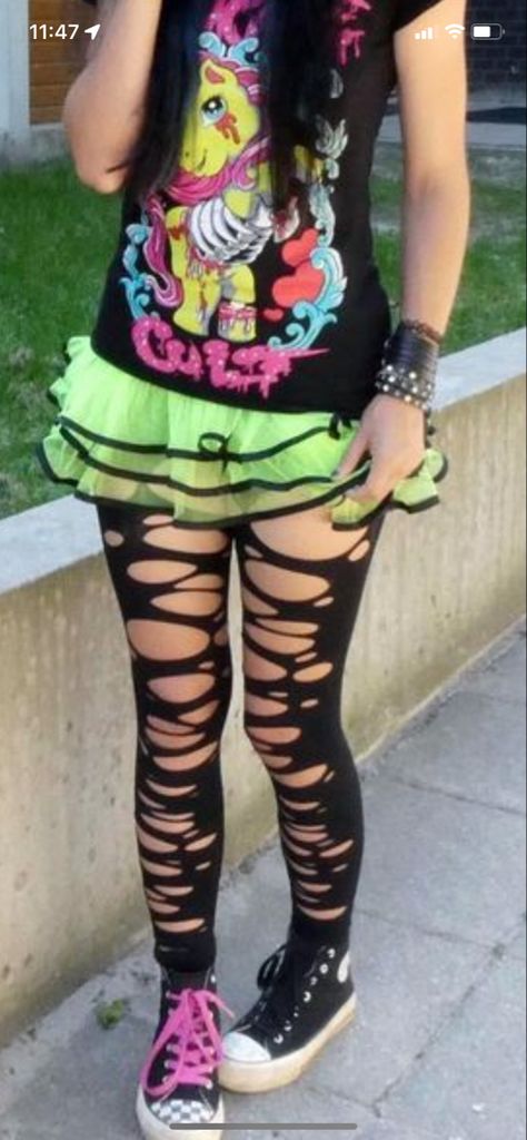 Scene Girl Outfits, Emo Scene Outfits, Outfits 2000s, Scene Outfits, Scene Girls, Scene Fashion, Scene Kids, Alt Fashion, Really Cute Outfits