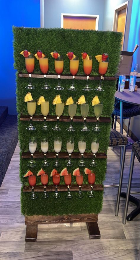 Wine Bar Business Ideas, How To Make A Champagne Wall Diy, Champagne Wall Diy, Champagne Wall Ideas, Mimosa Wall, Wedding Champagne Bar, Christmas Luau, Portable Bars, Drink Wall