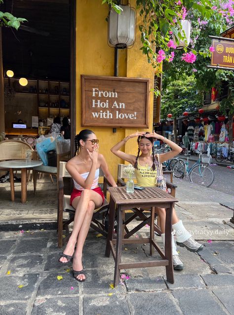 Thailand Ootd Travel Outfits, Asia Travel Outfit, Vietnam Vacation, Thailand Outfit, Travel Ootd, Travel Pose, Thailand Vacation, Summer Picture Poses, 사진 촬영 포즈