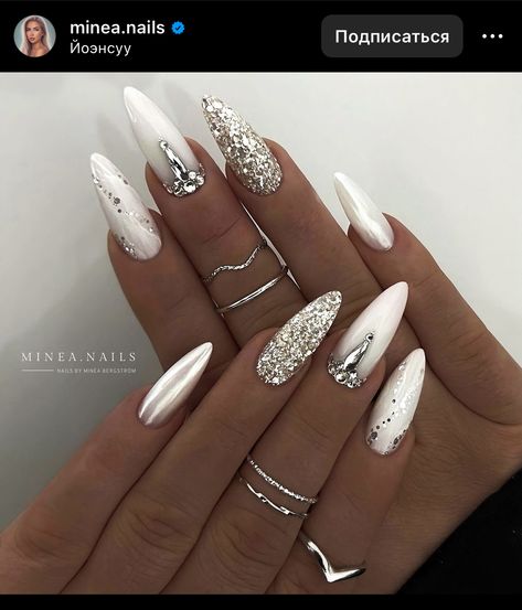 Manicure Ideas Glitter, White Vegas Nails, White Glitter Rhinestone Nails, White Chrome And Glitter Nails, White Silver Glitter Nails, White Chrome Nails With Rhinestones, White Rhinestone Acrylic Nails, Silver And White Nail Designs, Crystal Nails Designs